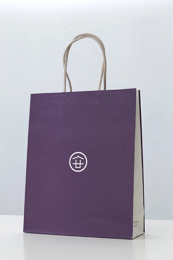 أكياس ورقية